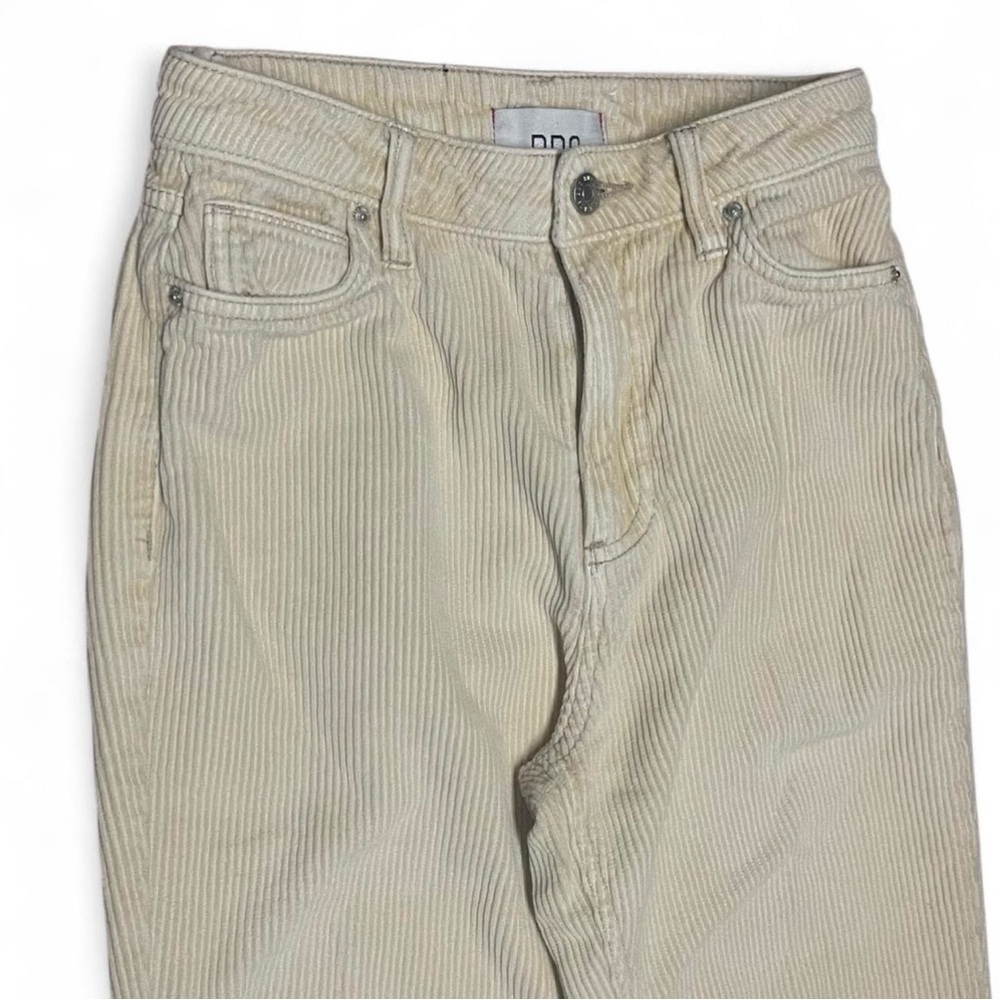 Urban Outfitters BDG Mom High Rise Tan Cream Corduroy Pants Womens Size 24